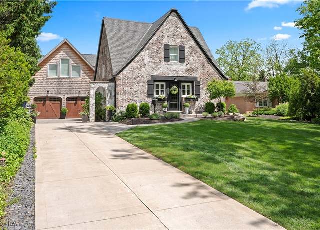 Property at 147 Hudson St, Hudson, OH 44236, 4 beds, 4.5 baths