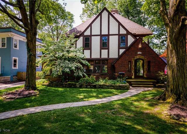 Property at 3040 Washington Blvd, Cleveland Heights, OH 44118, 4 beds, 3.5 baths