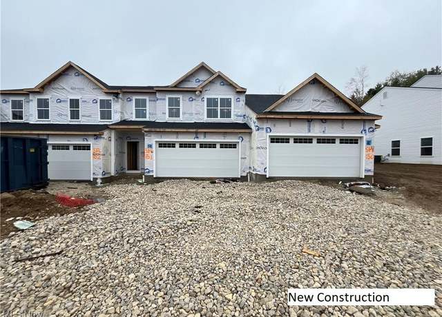 Property at 3472 Bushwillow Dr, Green, OH 44685, 3 beds, 2.5 baths