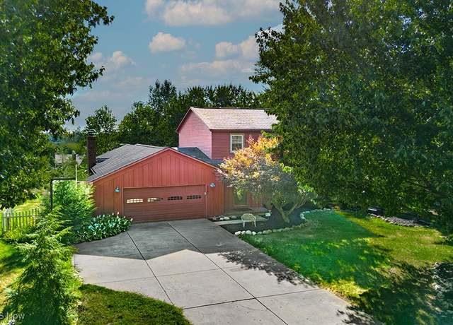 Property at 5097 Tippwood Ct, Boardman, OH 44512, 3 beds, 2.5 baths