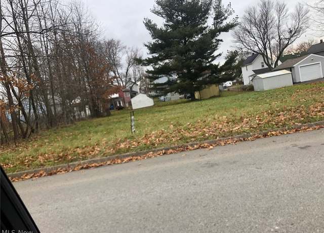 Property at Smithfield St, Struthers, OH 44471