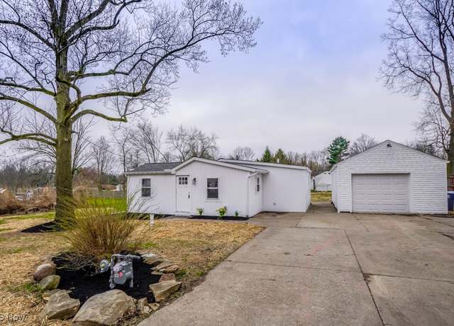 Property at 432 Celia Ave, Akron, OH 44312, 3 beds, 1 bath