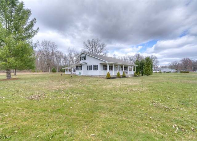 Property at 5925 Downs Rd NW, Warren, OH 44481, 5 beds, 3 baths