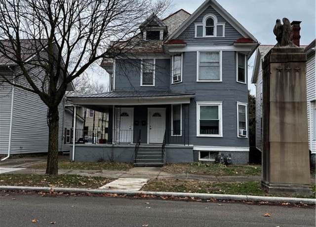 Property at 428/428 1/2 Front St, Marietta, OH 45750, 4 beds, 2 baths
