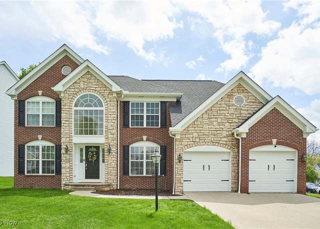 Property at 4466 Briarwood Dr, Copley, OH 44321, 4 beds, 2.5 baths