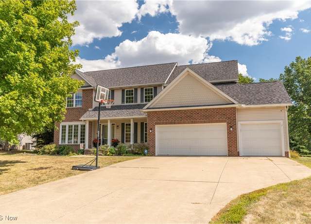 Property at 6296 Margate Cir NW, Canton, OH 44718, 4 beds, 3.5 baths