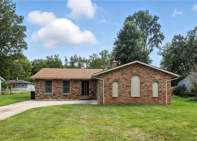 Property at 3976 Buckingham Dr, Brunswick, OH 44212, 3 beds, 1.5 baths