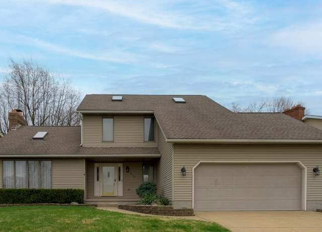 Property at 819 Bridge Rd, Akron, OH 44312, 3 beds, 2.5 baths