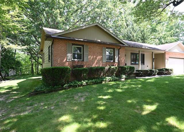 Property at 755 Blueberry Hill Dr, Canfield, OH 44406, 3 beds, 2 baths