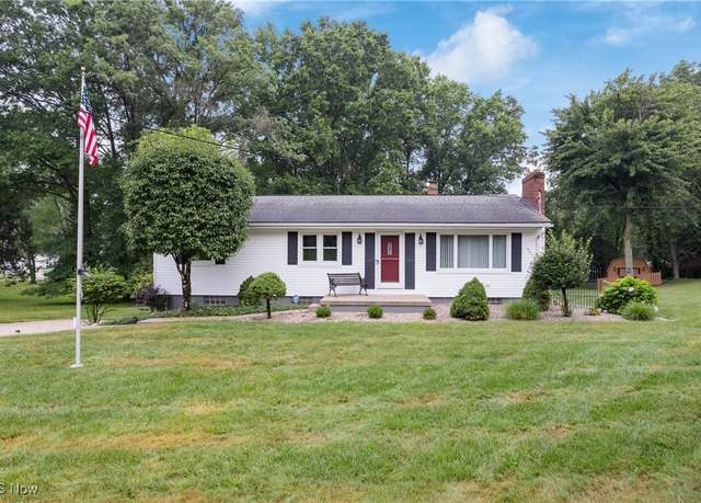 Property at 1367 Cherry Ln, Uniontown, OH 44685, 3 beds, 2 baths