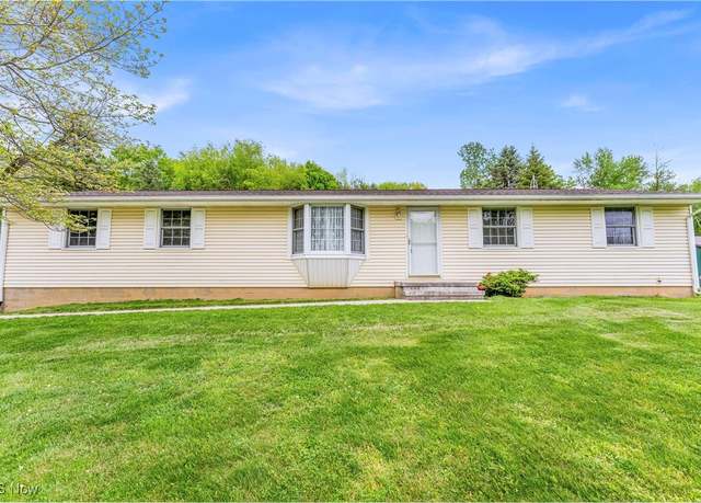 Property at 3068 Beaumont Ave NW, Massillon, OH 44647, 3 beds, 1 bath