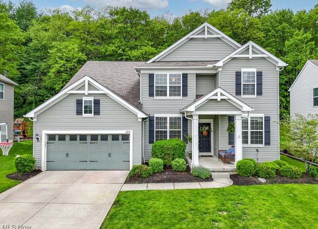 Property at 4824 Lake View Dr, Hudson, OH 44264, 4 beds, 3.5 baths