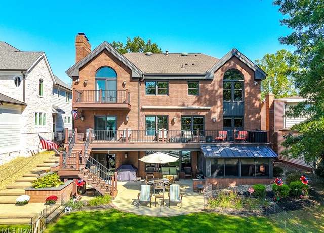 Property at 5453 East Blvd NW, Canton, OH 44718, 5 beds, 5 baths