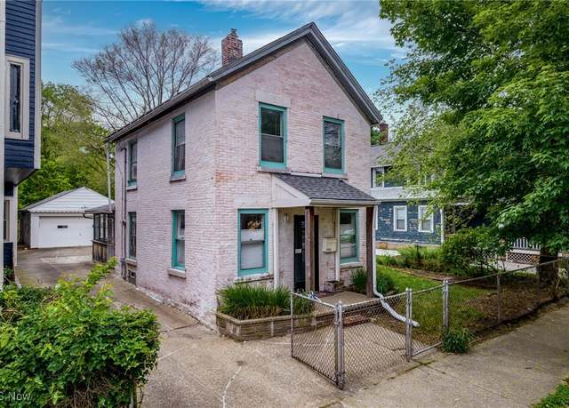 Property at 1940 W 44th St, Cleveland, OH 44113, 3 beds, 1 bath