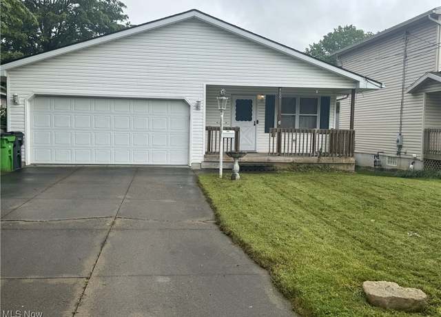 Property at 460 Glenn St, Barberton, OH 44203, 3 beds, 2 baths
