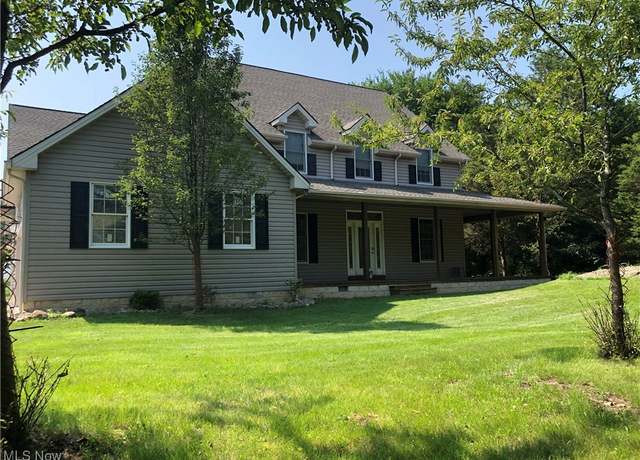 Property at 115 Beech St, Kelleys Island, OH 43438, 4 beds, 2.5 baths