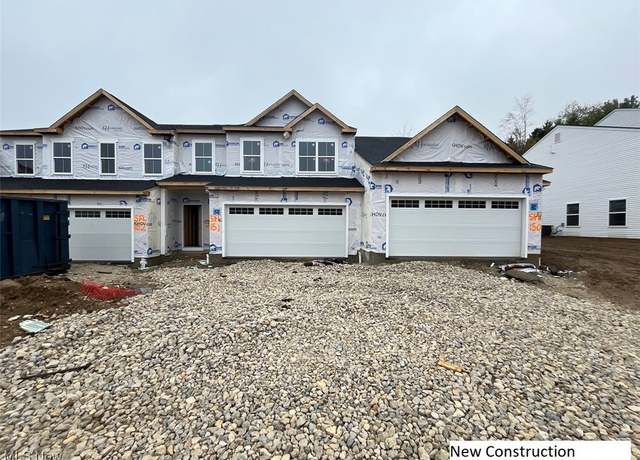 Property at 3476 Bushwillow Dr, Green, OH 44685, 3 beds, 2.5 baths