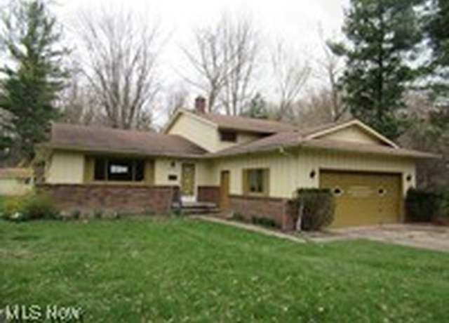 Property at 9036 Lindbergh Blvd, Olmsted Falls, OH 44138, 4 beds, 1.5 baths
