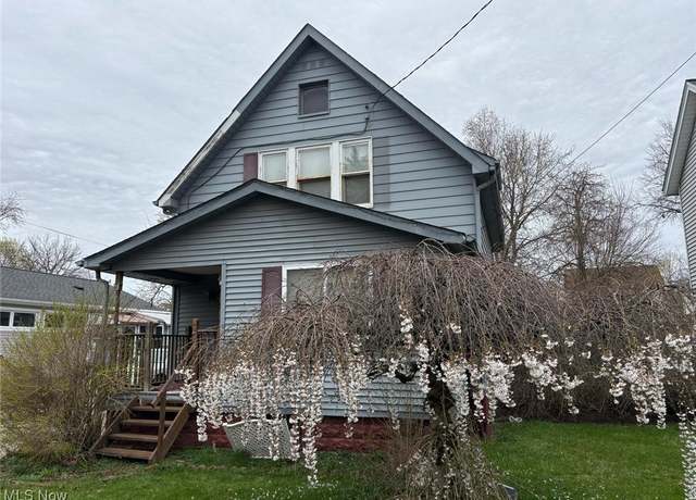 Property at 44 E 2nd St, Girard, OH 44420, 3 beds, 2 baths