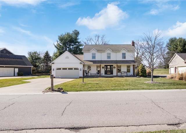 Property at 13089 Prince Georges Ave NW, Uniontown, OH 44685, 5 beds, 3.5 baths