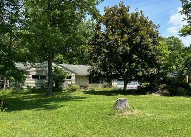 Property at 135 Kendall Park Rd, Peninsula, OH 44264, 3 beds, 1 bath