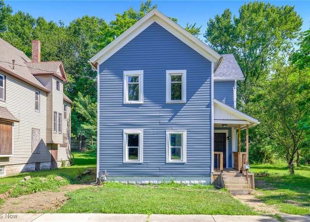 Property at 121 Lake St, Akron, OH 44301, 3 beds, 1.5 baths
