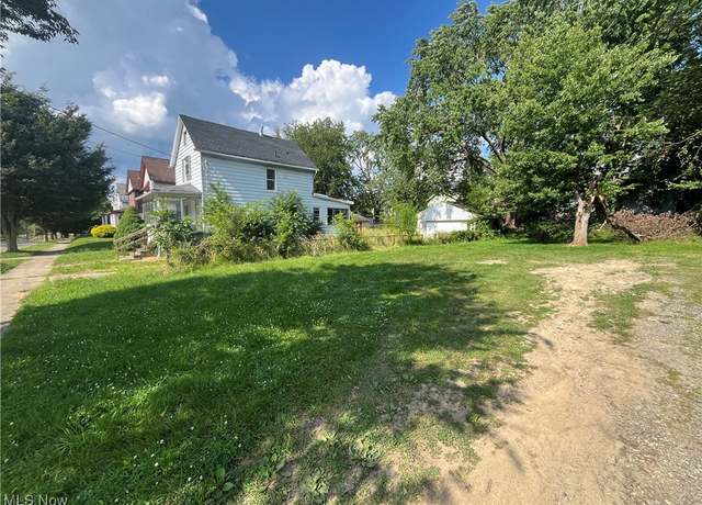 Property at 2227 18th St SW, Akron, OH 44314