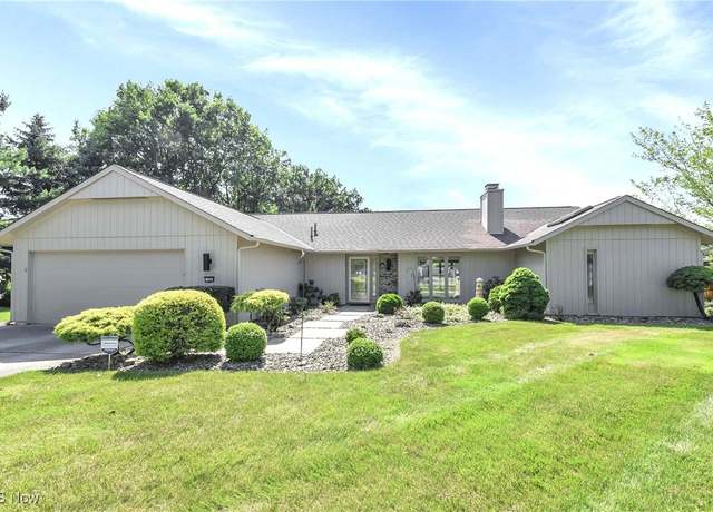 Property at 11600 Shagbark Trl, Strongsville, OH 44149, 3 beds, 2.5 baths