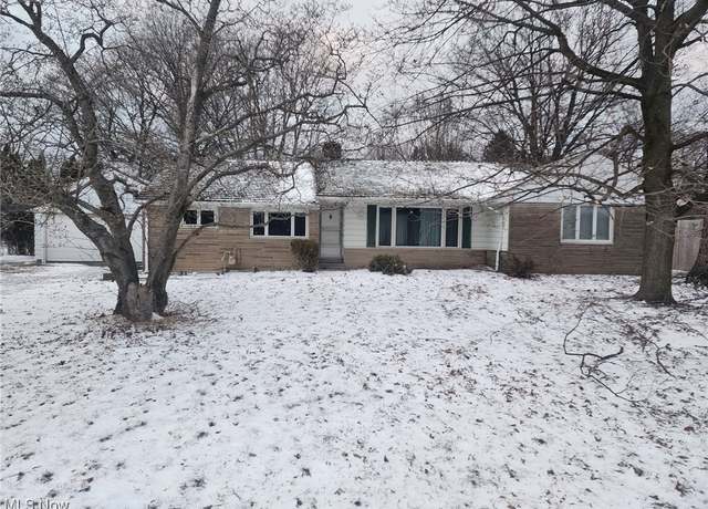 Property at 7516 Mayfield Rd, Chesterland, OH 44026, 3 beds, 1.5 baths