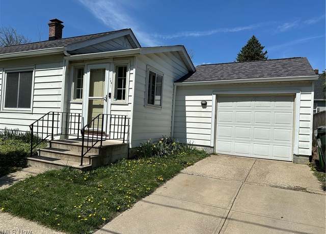 Property at 159 Forest Dr, Bedford, OH 44146, 2 beds, 1 bath