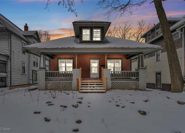 Property at 295 Grove St, Akron, OH 44302, 3 beds, 2 baths