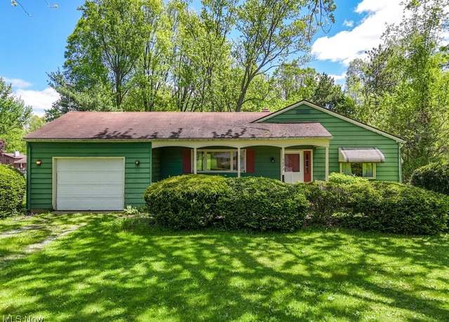Property at 5873 Renninger Rd, Akron, OH 44319, 4 beds, 2 baths