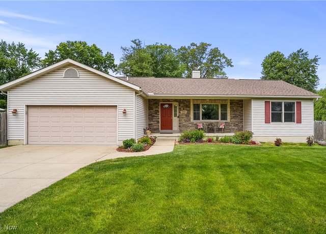 Property at 1121 East Ave, Tallmadge, OH 44278, 3 beds, 3 baths