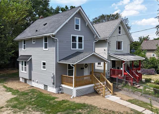Property at 1270 Moore St, Akron, OH 44301, 4 beds, 1 bath