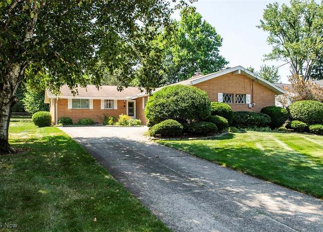 Property at 28753 Tudor Dr, North Olmsted, OH 44070, 3 beds, 1.5 baths