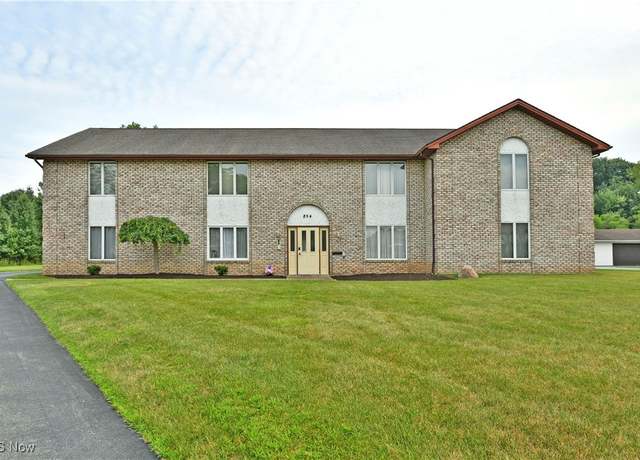 Property at 894 Pearson Cir #3, Boardman, OH 44512, 2 beds, 1 bath
