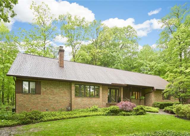 Property at 5074 Tall Timbers Dr, Richfield, OH 44286, 3 beds, 2.5 baths