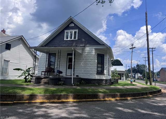 Property at 191 S 5th St, Mcconnelsville, OH 43756, 3 beds, 1 bath