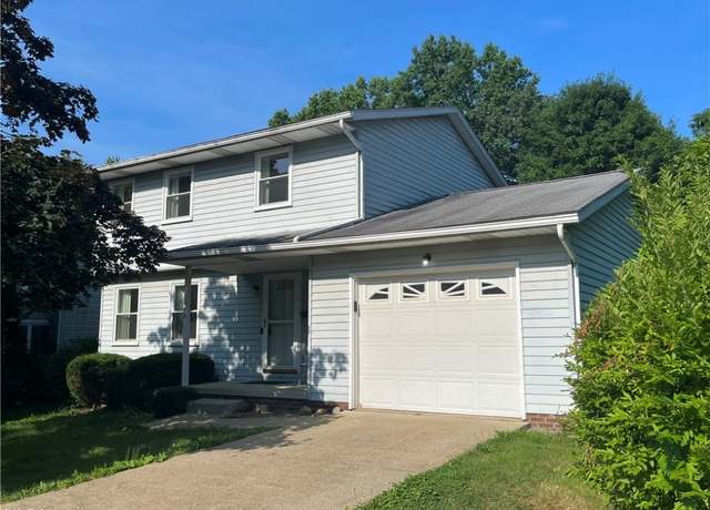 Property at 450 S Walnut St, Ravenna, OH 44266, 3 beds, 1.5 baths