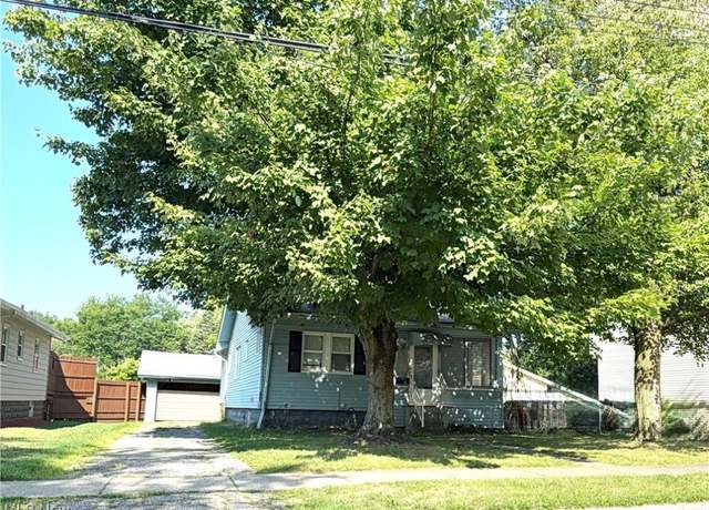 Property at 772 Shoshone Ave, Akron, OH 44305, 3 beds, 1 bath