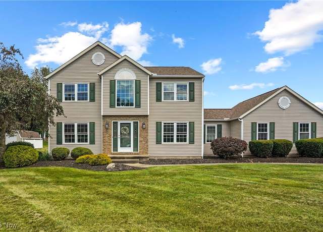 Property at 2202 Martin Crest Dr, Akron, OH 44312, 3 beds, 2.5 baths