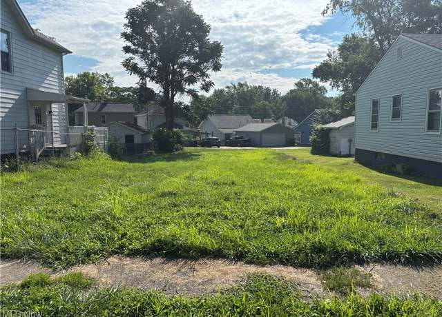 Property at 144 Corwin Ave, Zanesville, OH 43701