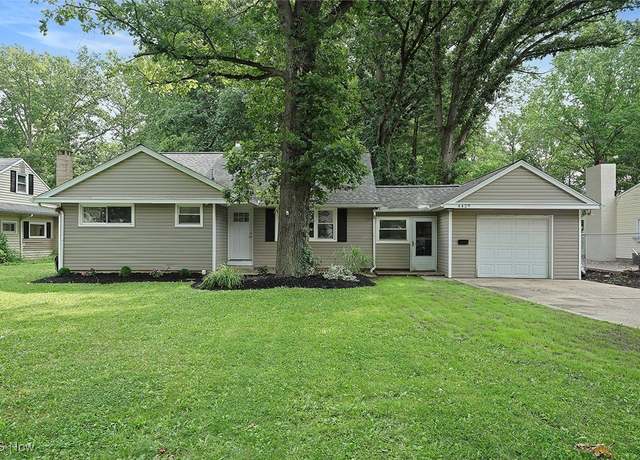 Property at 4429 Canterbury Rd, North Olmsted, OH 44070, 4 beds, 1.5 baths