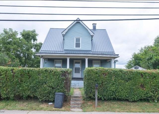 Property at 3161 Pennsylvania Ave, Weirton, WV 26062, 3 beds, 1 bath