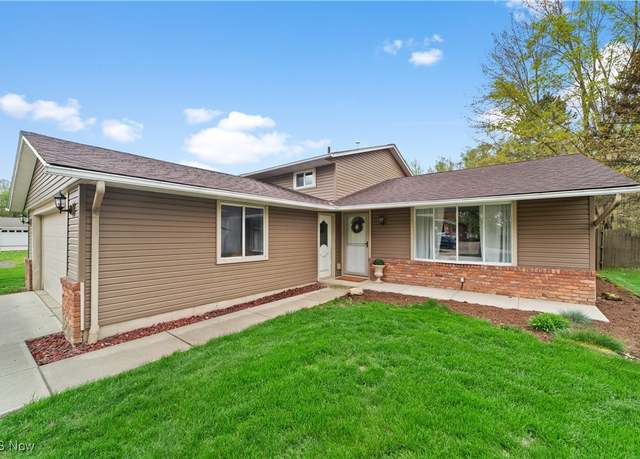 Property at 32855 Boulder Dr, North Ridgeville, OH 44039, 3 beds, 1.5 baths