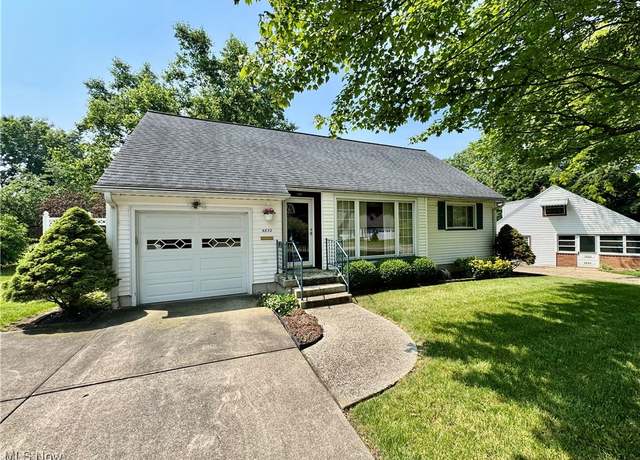 Property at 4832 14th St NW, Canton, OH 44708, 4 beds, 1 bath