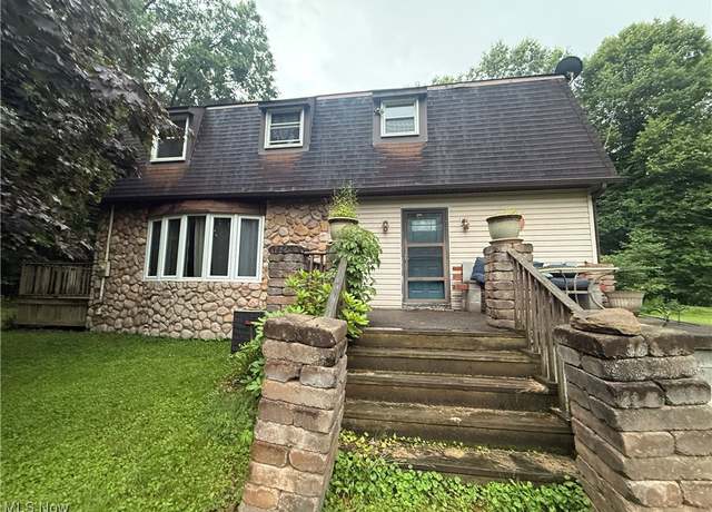 Property at 6 Omalia Dr, Mineral Ridge, OH 44440, 4 beds, 2 baths