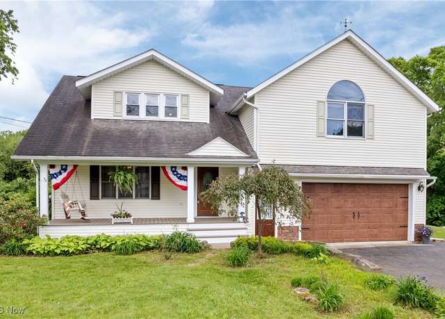 Property at 15244 Orrville St NW, North Lawrence, OH 44666, 4 beds, 3 baths