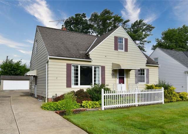 Property at 1674 Gilbert Dr, Cleveland, OH 44124, 3 beds, 2 baths