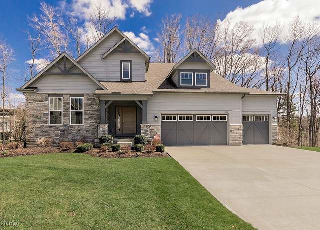 Property at 313 Lake Victoria Ct, Chagrin Falls, OH 44022, 4 beds, 3.5 baths